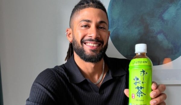 Fernando Tatis Jr. se mercadeó y firmó con la marca japonesa de té que Juan Soto rechazó