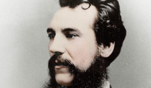 Getty Images Bell nació en Escocia en 1847, emigró a EE.UU. 24 años después y, antes de cumplir los 30 años de edad, ya había creado el teléfono que le haría famoso.