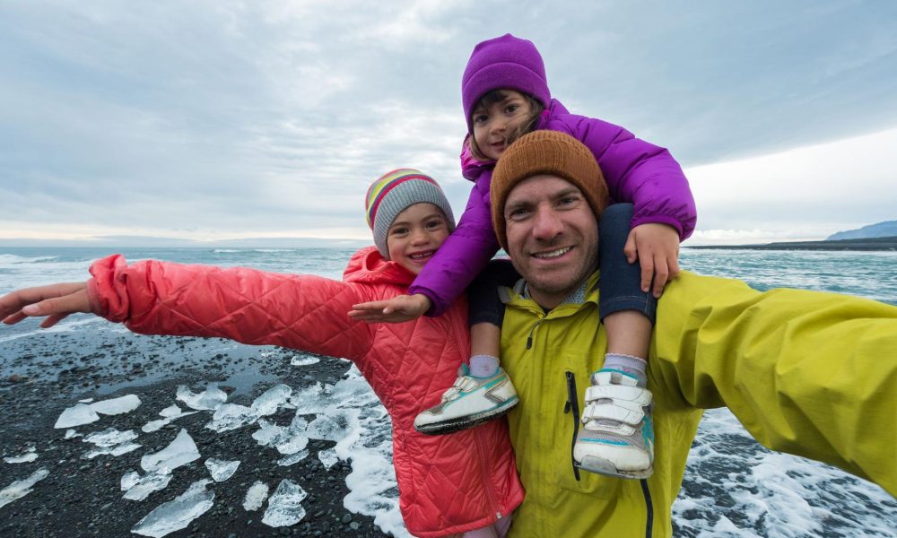 No importan las condiciones climatológicas, en los pueblos nórdicos saben disfrutar de la naturaleza y el aire libre, que hacen parte de su felicidad.