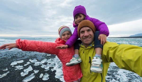 No importan las condiciones climatológicas, en los pueblos nórdicos saben disfrutar de la naturaleza y el aire libre, que hacen parte de su felicidad.