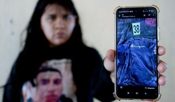 Algunos familiares de desaparecidos identificaron pertenencias de sus seres queridos entre los hallazgos del Rancho Izaguirre.