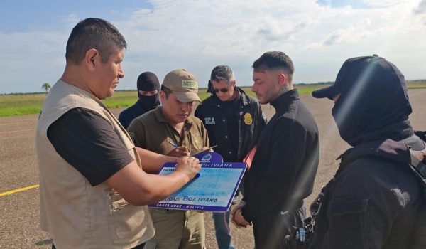 Sebastián Marset fue capturado por la policía boliviana y su extradición fue coordinada con la DEA. Foto: BBC Mundo