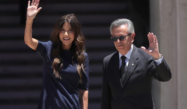 Honduras y EE. UU. discuten seguridad, migración e inversión