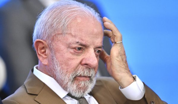 Lula ordena revocar visa a diplomático estadounidense que quería visitar a Bolsonaro