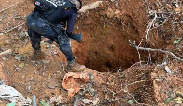 Minería ilegal en el cantón San Carlos, Costa Rica. Foto: Tomada de la Fuerza Pública de Costa Rica.