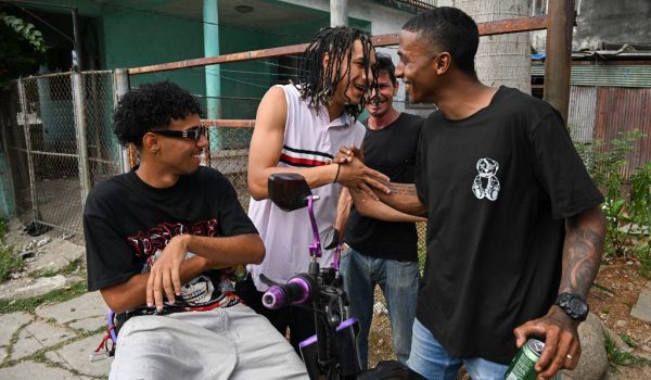 Castrismo abre puertas al exilio cubano para que invierta en la isla