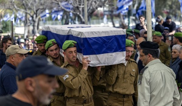 Irán dice tener «voluntad» de terminar la guerra, pero pide garantías de EE. UU. e Israel