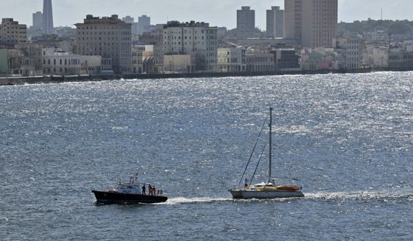 Marina de México halla veleros desaparecidos rumbo a Cuba