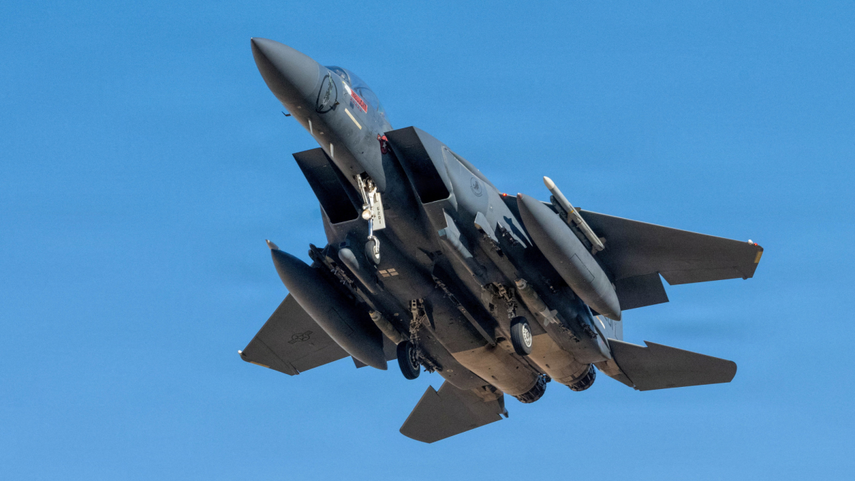 Reuters Uno de los aviones de combate de EE.UU. derribados por Irán es un F-15E Strike Eagle.