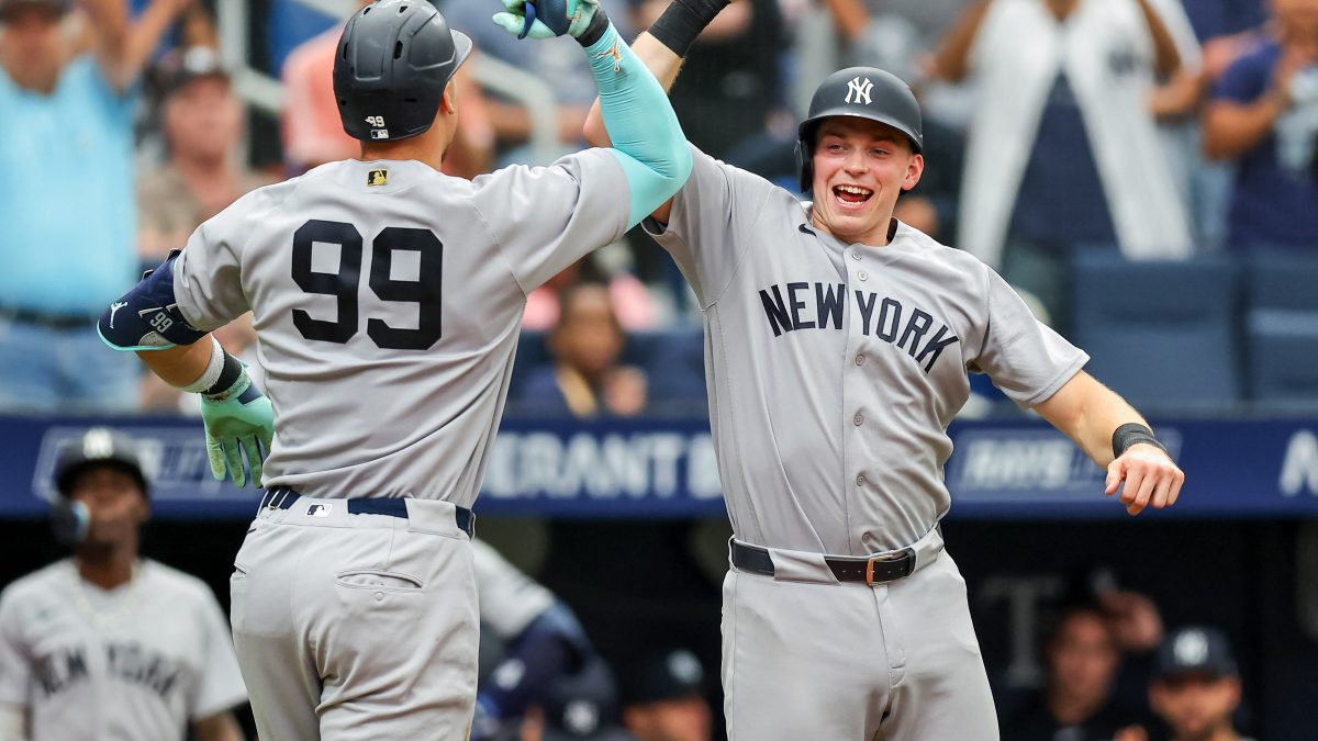 Aaron Judge (99) y Ben Rice dos bateadores de alto voltaje de los Yanquis.