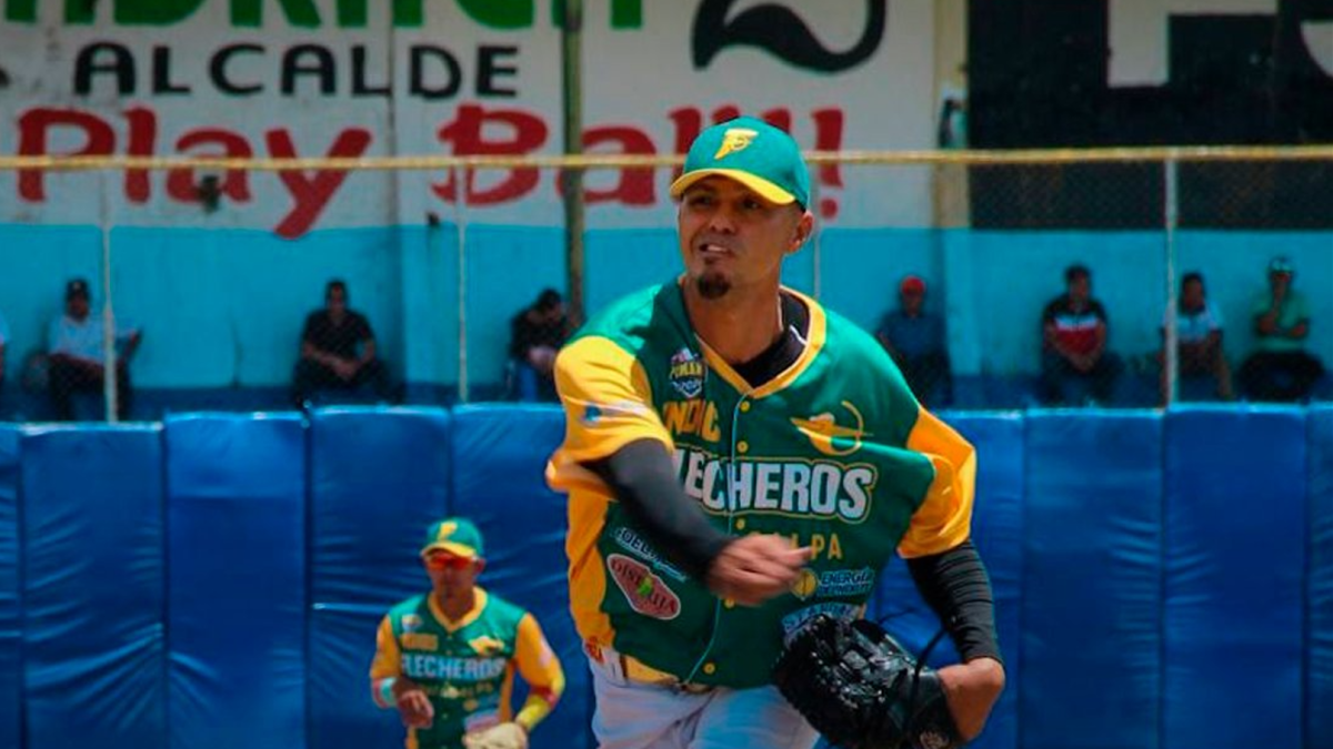Berman Espinoza va camino a imponer nuevo récord.