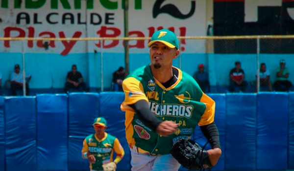 Berman Espinoza va camino a imponer nuevo récord.