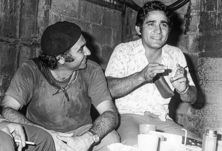 En la clandestinidad, junto al cura sandinista de origen español Gaspar García Laviana. LA PRENSA / ARCHIVO REDES