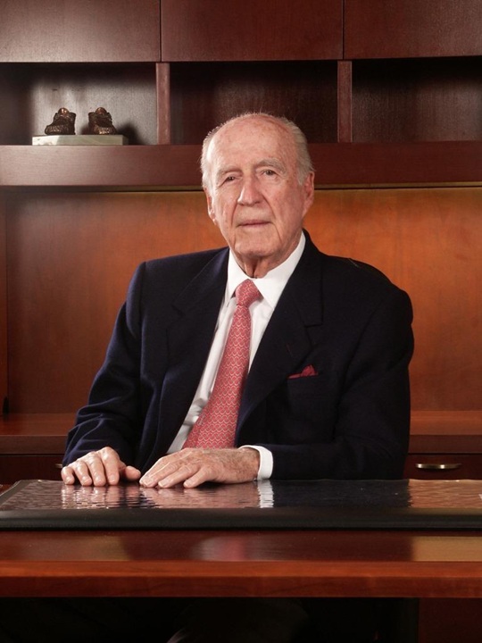 Alfredo Pellas Chamorro, miembro de la tercera generación, fue un próspero empresario que consolidó el grupo empresarial Pellas en el siglo pasado. En la década de 1990, trasladó la presidencia del grupo a su hijo Carlos, quien continúa con el legado económico de la familia