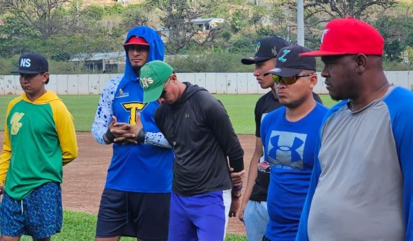 Entrenador dominicano se aparta de Nueva Segovia y sugiere corregir trato a los peloteros