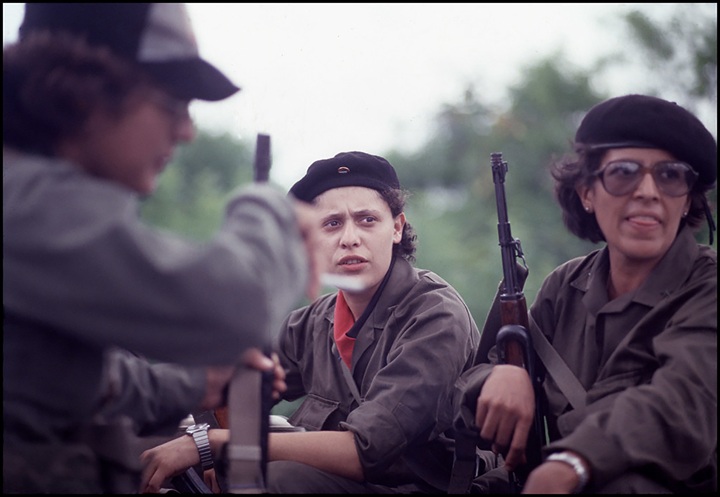 Dora María Téllez, comandante guerrillera que participó en el asalto al Congreso somocista en agosto de 1978, también dirigió la ofensiva militar contra la Guardia en la ciudad de León. Fundadora del Ejército Sandinista y primera jefa de la Segunda Región Militar, fue encarcelada el 13 de junio de 2021 y desterrada, junto a 221 presos políticos, el 9 de febrero de 2023. LA PRENSA / MARGARITA MONTEALEGRE