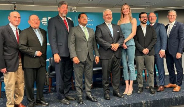 El evento “Libertad y Renovación Democrática en América Latina” donde participó Félix Maradiaga. Foto: redes sociales.