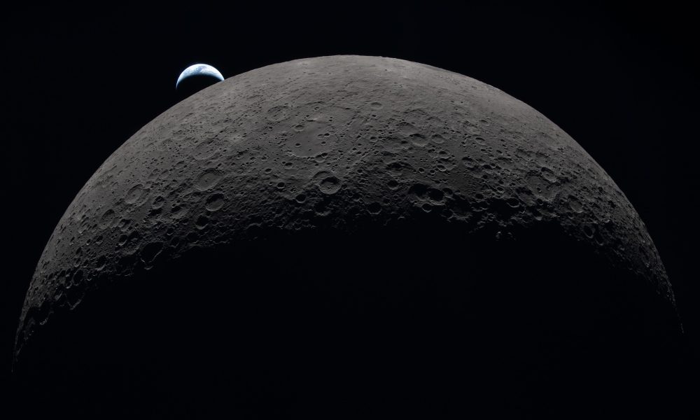 La NASA publicó las primeras imágenes del lado oscuro de la Luna que captó la tripulación de Artemis II. Foto: NASA