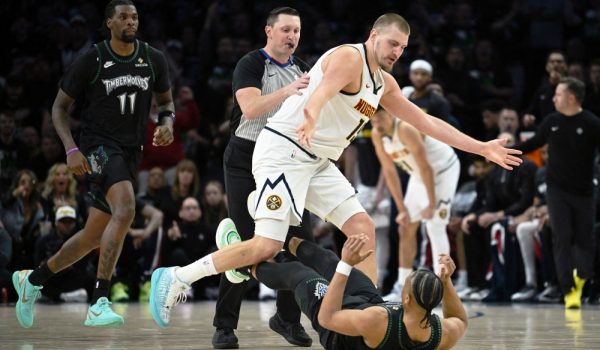 Los Nuggets de Jokic caen eliminados ante Minnesota en primera ronda de playoffs