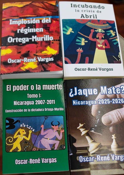 Vargas escribe todos los días y ha escrito cuatro libros en los últimos años. LA PRENSA/ ÓSCAR NAVARRETE