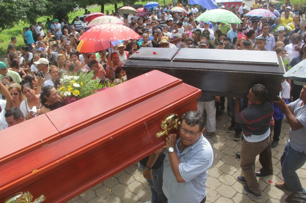 La Operación Limpieza en León dejó cinco asesinados y decenas de heridos a balazos. LA PRENSA/ARCHIVO.