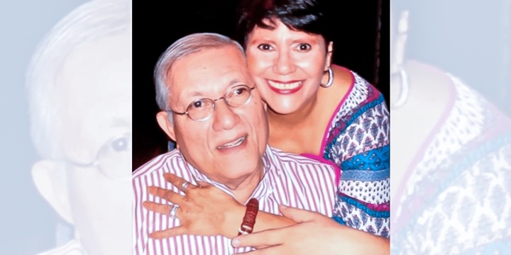 Con su hermana Patricia Vargas Fernández. LA PRENSA/ CORTESÍA