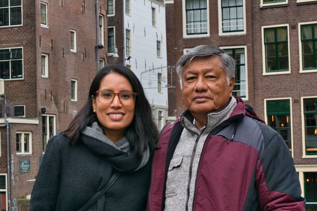 Durante octubre de 2018, Thelma y su padre, el coronel en retiro Carlos Brenes. Foto/Cortesía