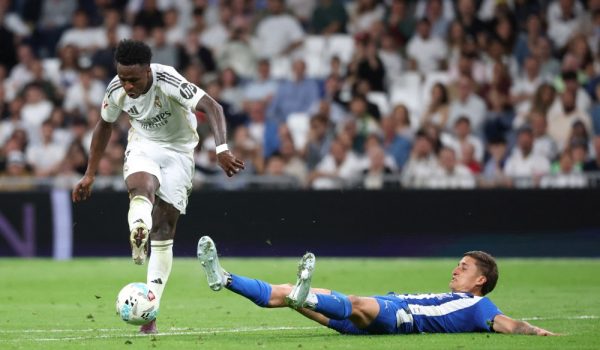 Kylian Mbappé y Vinicius Junior anotan en partido sin brillo del Real Madrid