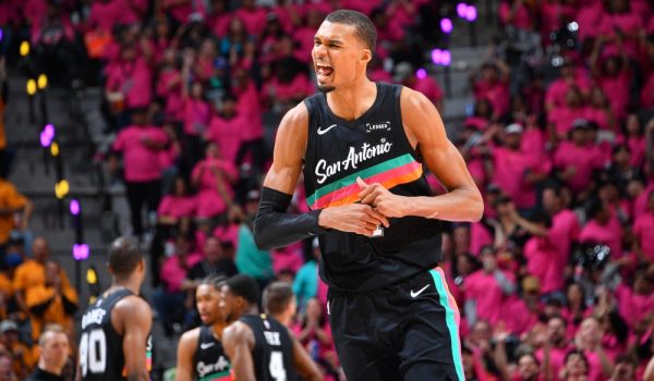 El francés Victor Wembanyama elegido Defensor del Año de la NBA