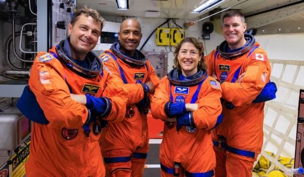 Los astronautas Reid Wiseman, Victor Glover, Christina Koch y Jeremy Hansen integran la misión Artemis II de la NASA. | Fuente: NASA/Frank Michaux