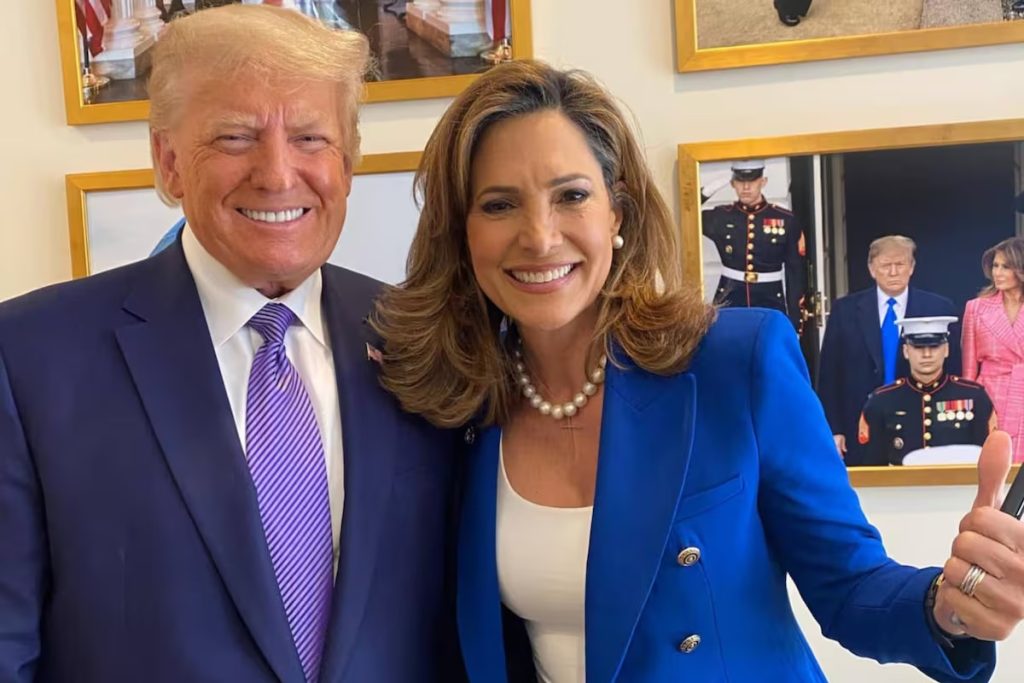 Salazar respalda la agenda de Donald Trump, pero se distancia de las deportaciones masivas indiscriminadas. "Después de Irán, el próximo debe ser Cuba. Cuba es la nodriza del mal", dijo en marzo de este año.