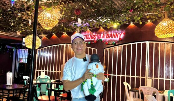 Caída de árbol destruye el negocio del tiktoker Danny Salazar y provoca pérdidas económicas