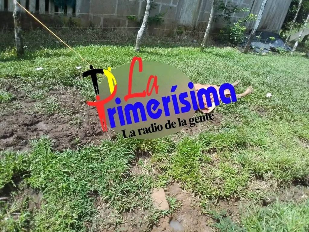 Cuerpo de María Migdonia Téllez Peña, de 54 años, tras ser arrastrada por un caballo.