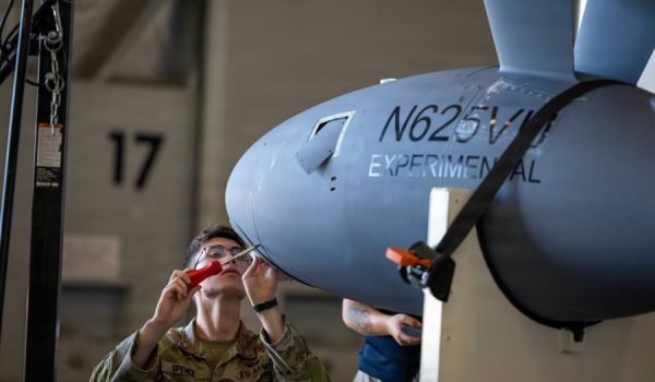 EE. UU. lanza maniobras navales con drones e IA cerca de Cuba
