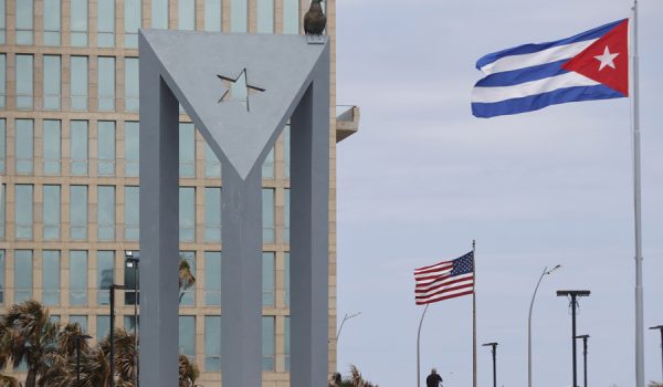 Poder, petróleo y proximidad a Estados Unidos: Cuba no es Venezuela ni Irán