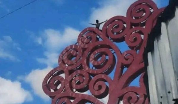 Hombre intenta lanzarse de Árbol de la Vida en La Dalia, Matagalpa