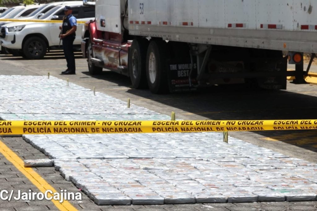 Más de 1,300 kilogramos de cocaína fueron decomisados en marzo pasado en frontera con Peñas Blancas. Foto: Tomada de medios oficialistas.