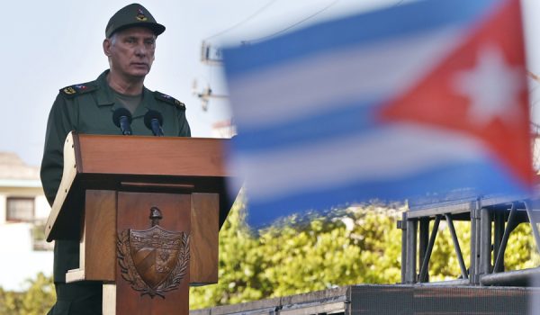 Raúl Castro «toma decisiones» en negociaciones con EE. UU, dice su hija