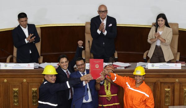 Venezuela pasa la nueva Ley de Minas para atraer inversión extranjera