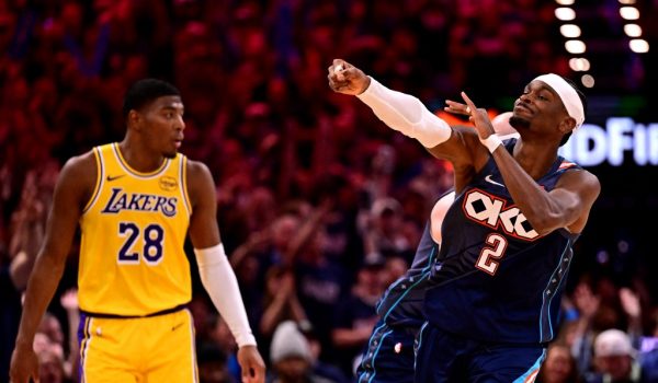 El Thunder vuelve a pasar por encima de los Lakers y de LeBron James