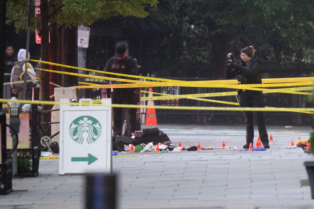 Un transeúnte resultó herido durante el tiroteo en la Casa Blanca