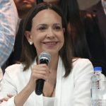 Impiden regreso a Venezuela de la líder de oposición María Corina Machado