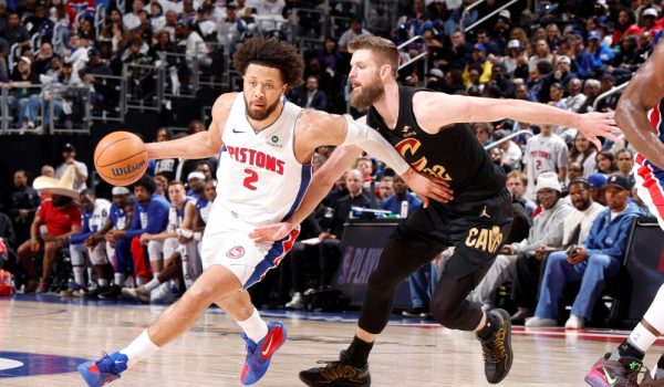 Los Pistons golpean primero a Cavaliers en arranque de la semifinal del Este
