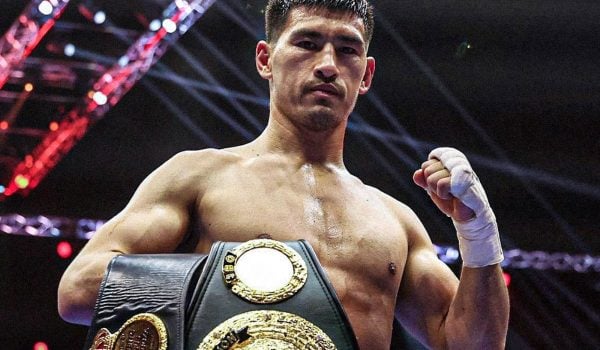 Campeón ruso gana sin emoción y defiende sus títulos supermedianos