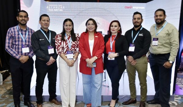 Claro conecta a emprendedores en Evolución Pyme