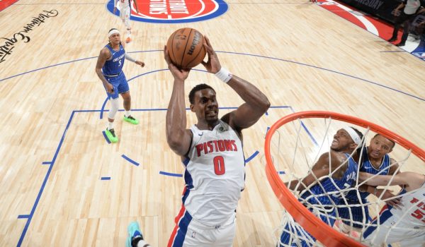Pistons culminan la más improbable de las remontadas y Cavs despiden a Raptors