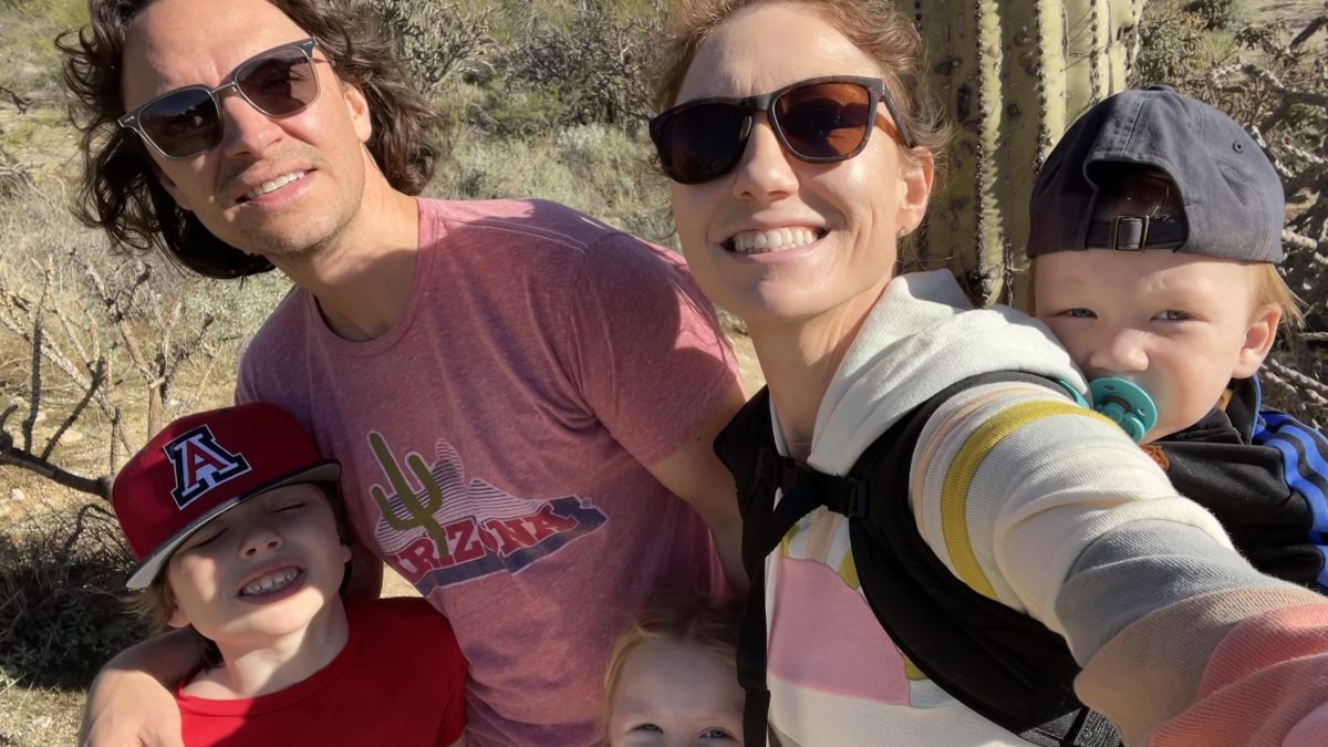 Kasey y David Grelle con sus tres hijos. Foto: Cortesía/Familia Grelle ENGLISH: Kasey and David Grelle with their three children. Photo: Courtesy of the Grelle family.
