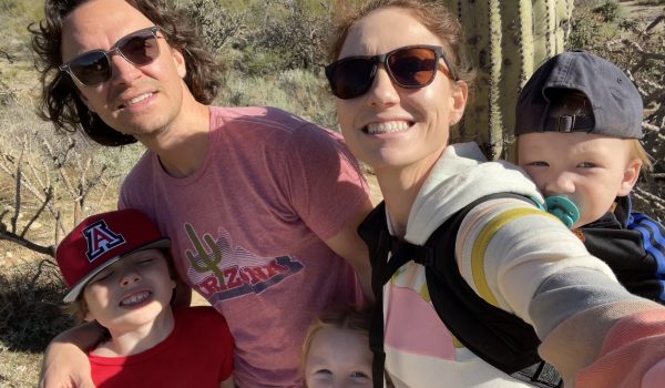 Kasey y David Grelle con sus tres hijos. Foto: Cortesía/Familia Grelle ENGLISH: Kasey and David Grelle with their three children. Photo: Courtesy of the Grelle family.
