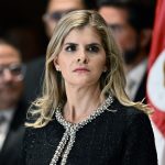 “No elegimos una dictadura”, responden opositores en el exilio a presidenta de Costa Rica