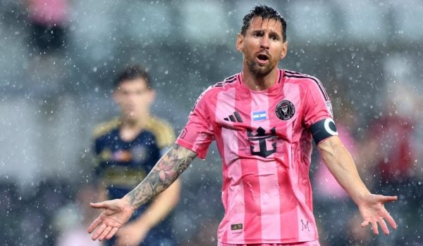 Messi sufre «fatiga muscular» a 22 días del debut de Argentina en el Mundial